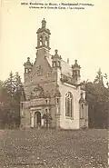 La chapelle du château de la Grée de Callac au début du XXe siècle (carte postale).