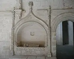 Enfeu du tombeau de l'abbé Jean Hugolen.