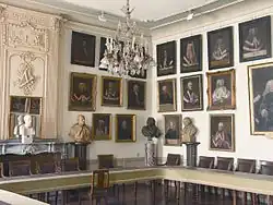 La salle du conseil.