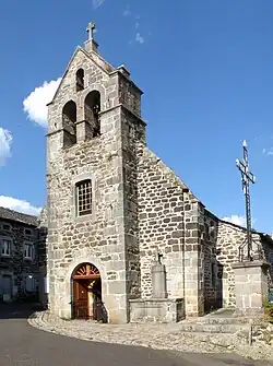 L'entrée de l'église
