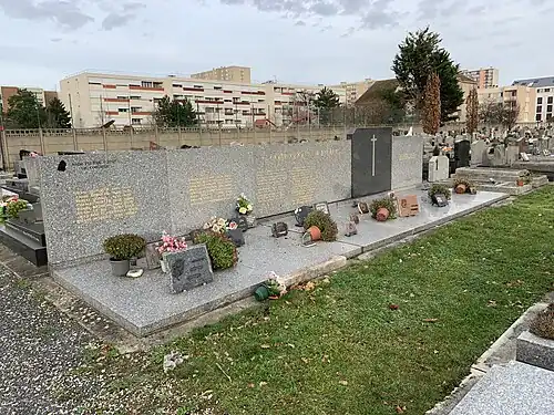 Monument aux Compagnons d'Emmaüs