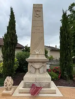 Monument aux morts.