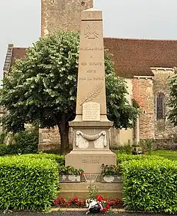 Monument aux morts.