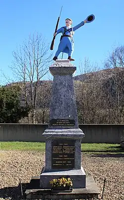 Le monument aux morts.