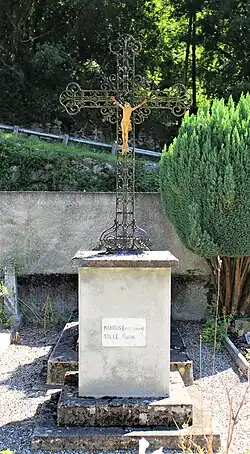 Le monument aux morts.