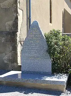 Le monument aux morts.