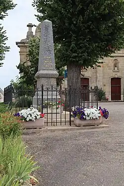 Le monument aux morts de Gevigney-et-Mercey.