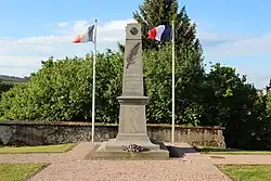 Le monument aux morts.