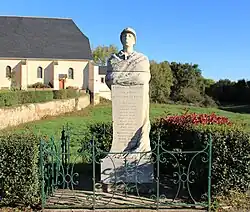 Le monument aux morts.