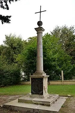 Le monument aux morts.