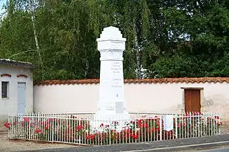Monument aux morts.