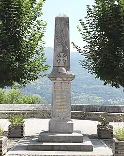 Le monument aux morts.