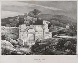 Dessin en noir et blanc d'un monument dont la base se trouve sous l'eau.