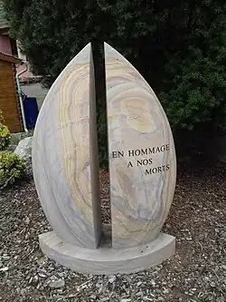 Stèle 1914-1918 et 1939-1945.