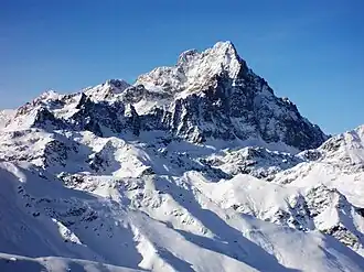 Vue du mont Viso en hiver depuis la Testa di Garitta Nuova.