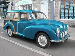 Fourgonnette Morris Minor 1000 Traveller, vue avant ...
