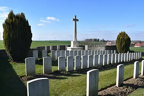 Le Mory Street Military Cemetery (Saint-Léger).