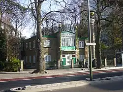 Façade de la mosquée
