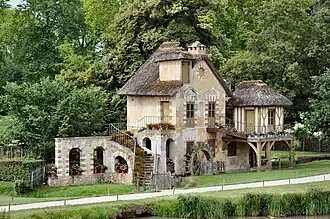 Le moulin vu de la maison de la Reine