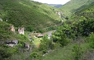 Vallée de la Dourbie au moulin de Corp.