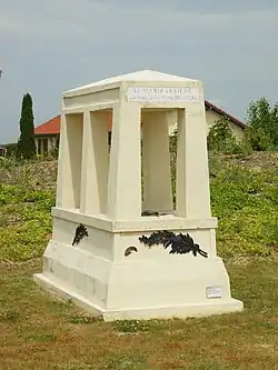 Monument aux cuirassiers à pied au moulin de Laffaux
