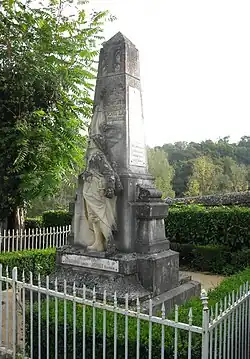 Monument aux morts.