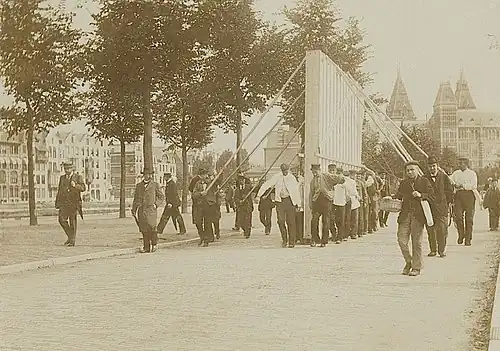 Transport du Rijksmuseum au Stedelijk Museum, 30 août 1898.
