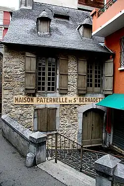 Maison paternelle de sainte Bernadette.