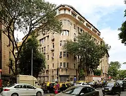 Bâtiment Art Déco sur la rue Shahid Bhagat Singh Road, dans le quartier de Colaba.