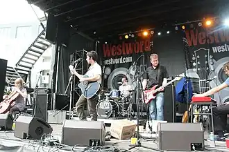 Description de cette image, également commentée ci-après