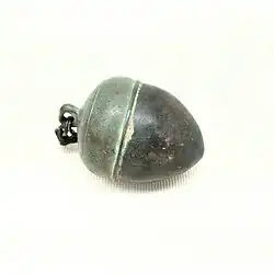 Contrepoids en forme de gland, Villa de Mantoche, époque gallo-romaine.