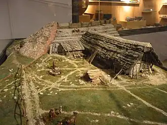 Maquette d'une maison néolithique.