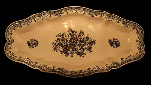 Plat oblong à poisson