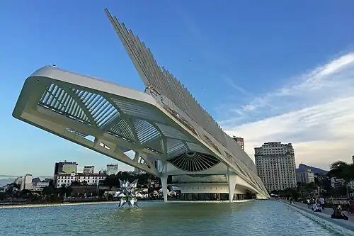 Le musée de Demain, à Rio de Janeiro (par Santiago Calatrava Valls, 2015).