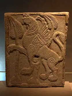 Relief représentant un griffon.