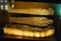 Sarcophages égyptiens.