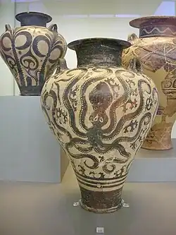 Poulpe sur un vase antique (Musée archéologique d'Athènes).