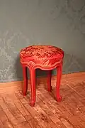 Réplique d'un pouf rond ancien de style Louis XV.