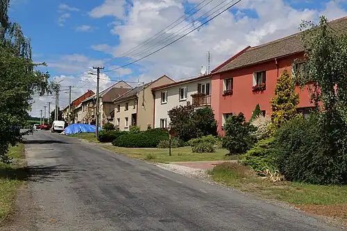 Nové Dvory : rue principale.