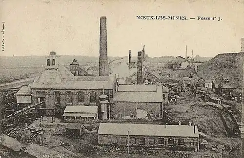 La fosse no&nbsp;3 - 3 bis des mines de Nœux à Nœux-les-Mines.