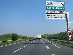 Sortie 27 de la N104 pour l'accès ouest de Lieusaint et Carré Sénart.