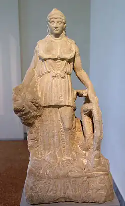 Statuette d'Athéna, copie du Ier&nbsp;siècle de l'Athéna Parthénos de Phidias, musée national archéologique d'Athènes.