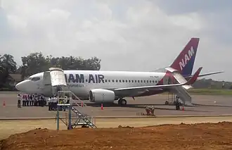 Arrivée du vol inaugural Jakarta–Lubuklinggau de NAM&nbsp;Air à l’aéroport de Silampari en mai 2015.