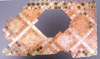 Pavement de l'abbaye.