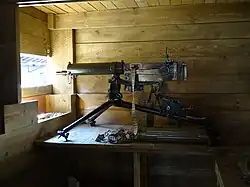 Vue de l'intérieur de la réplique d'un train blindé tchécoslovaque à  la gare de Praha-Žižkov&nbsp;(cs)