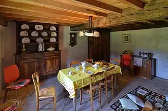 Salle-à-manger de la ferme de la Proiselière.