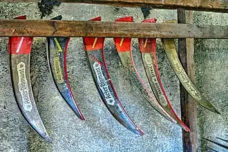 Types de faux produites à la taillanderie.