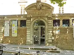 Ancienne « école des filles », devenue la maison de quartier «&nbsp;Le Dix&nbsp;».