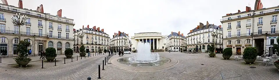 Vue panoramique de la place Graslin.