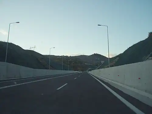 La EO2 entre Rizári et Ágras.